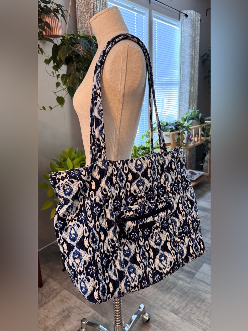 Vera Bradley Large Commuter Tote in the Ikat Island Pattern